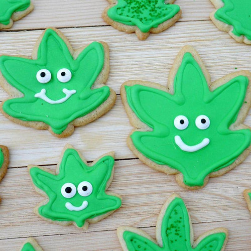 3 Piece Cannabis leaf cookie cutter - Puffin Spot Variety